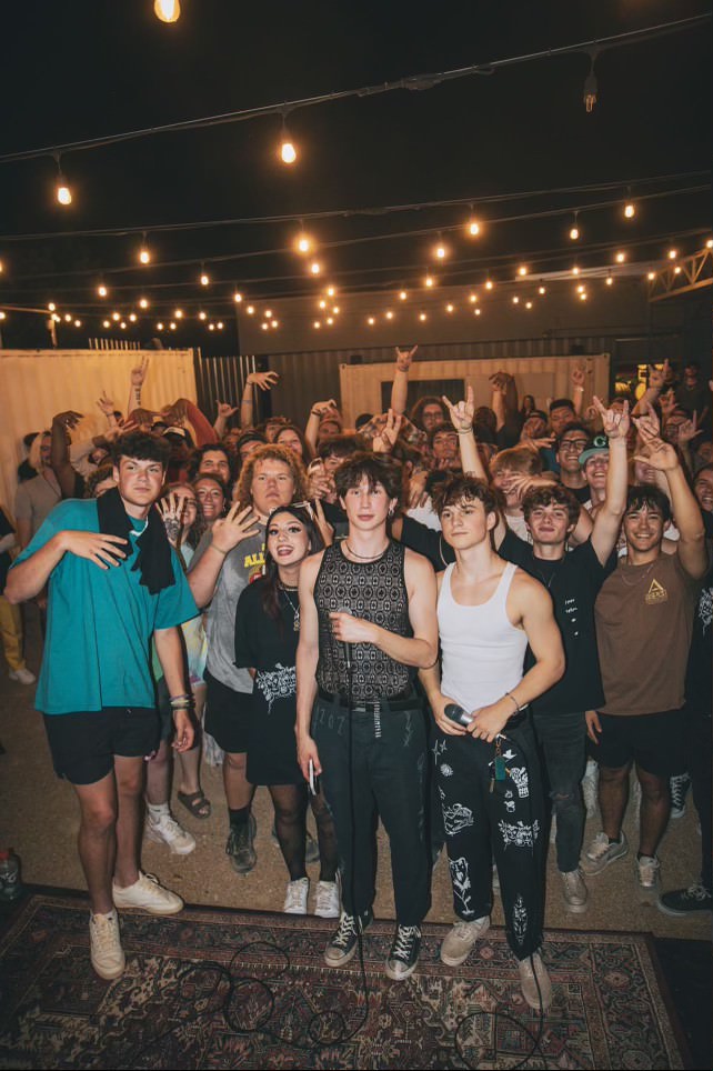 Live performance shot 4